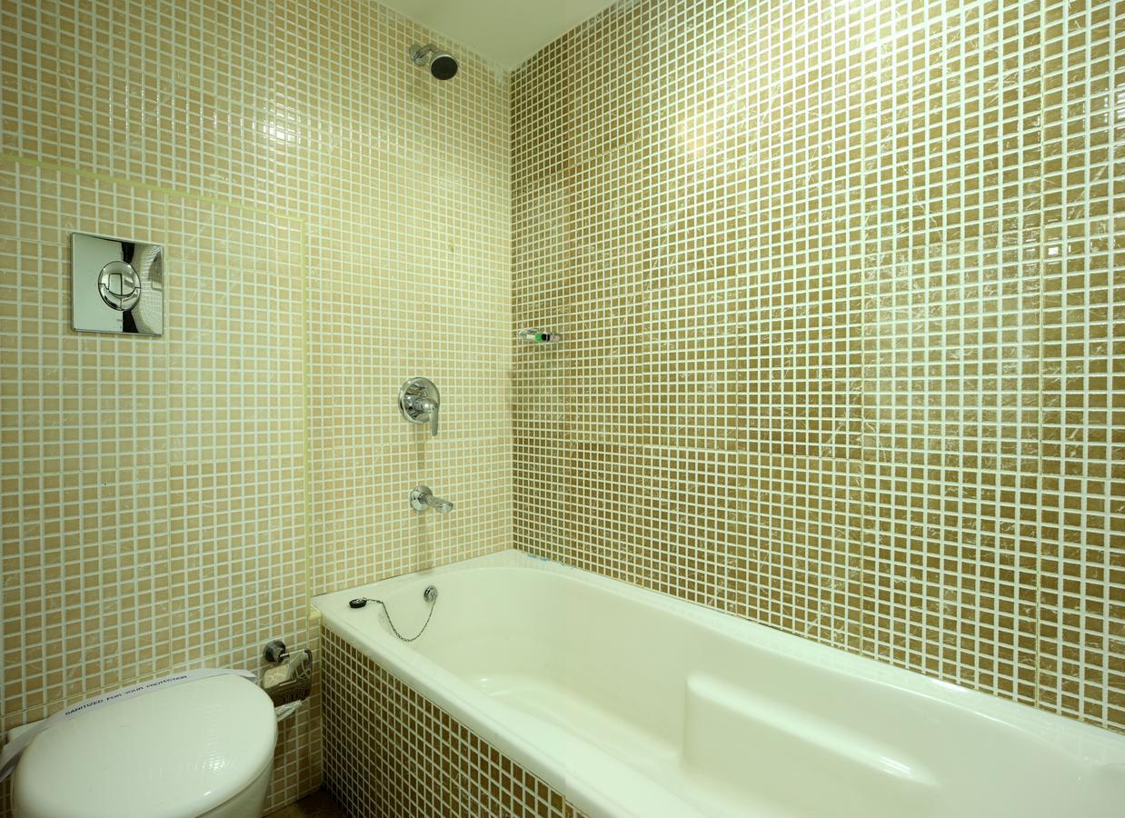 Hotel Green Dreams Kochi Exterior foto