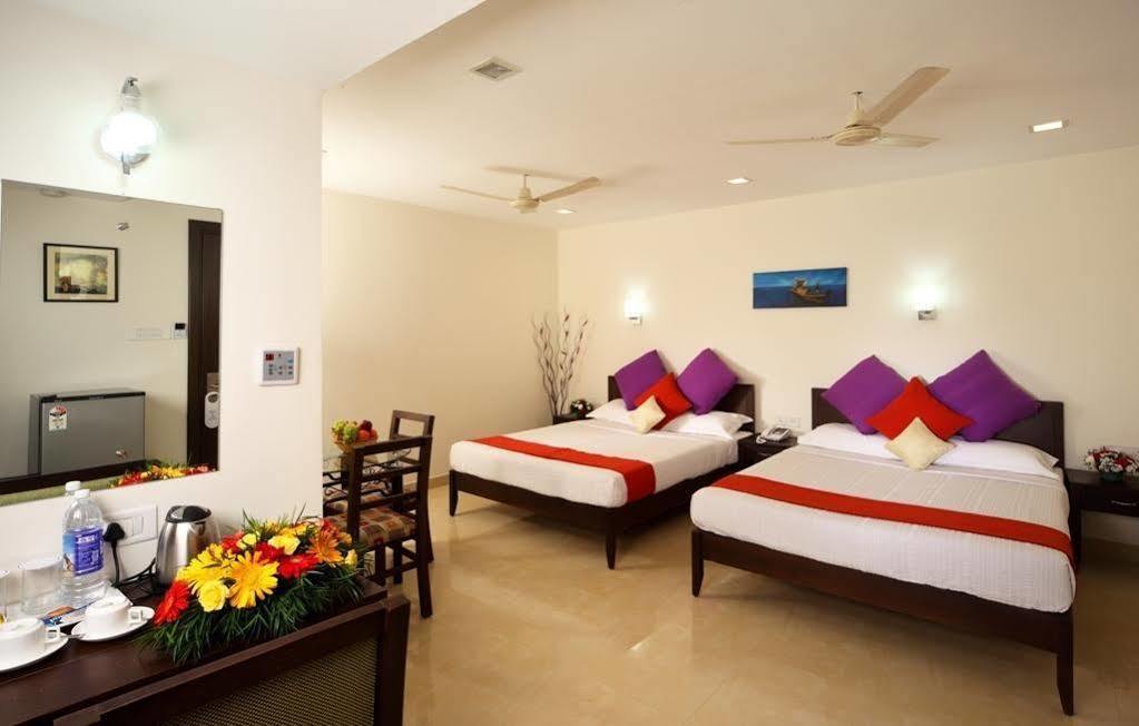 Hotel Green Dreams Kochi Exterior foto